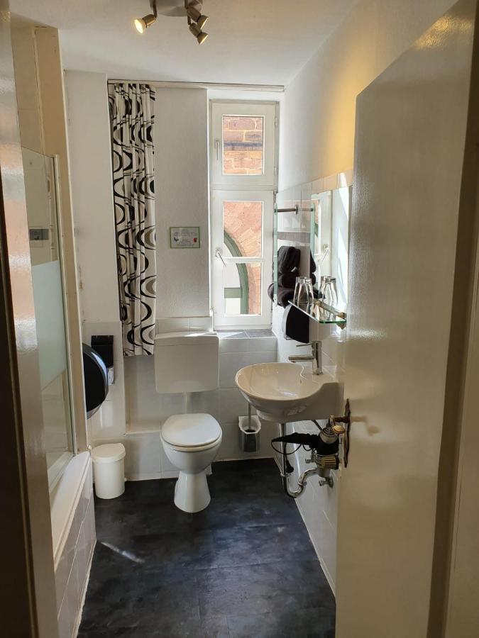 Hotel Restaurant Zum Hollaender Hof Bad Arolsen Eksteriør billede